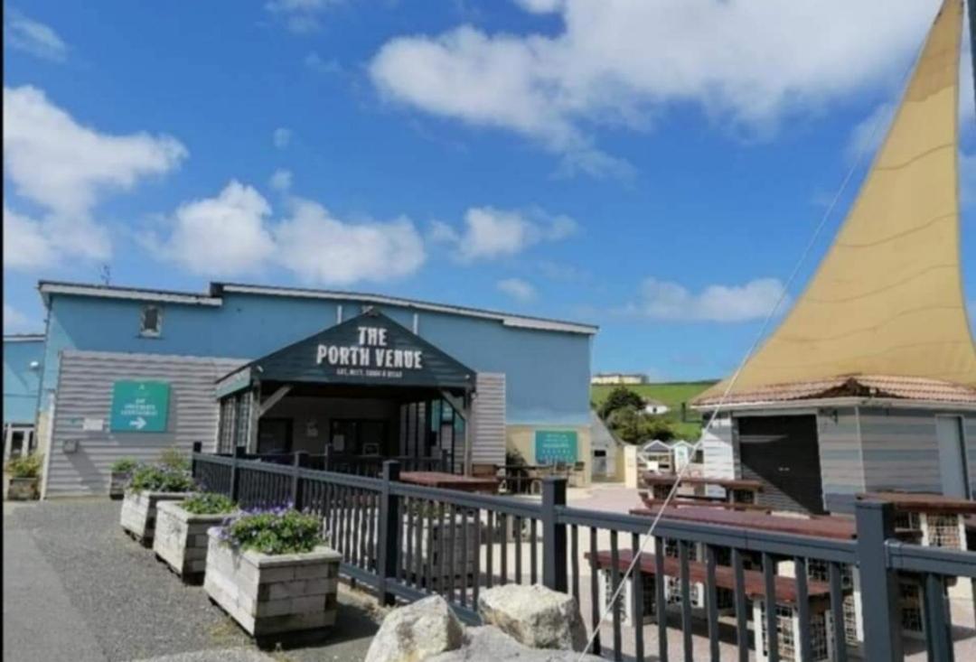 Hakuna Matata Holiday Homes - Newquay Bay Resort Exterior photo