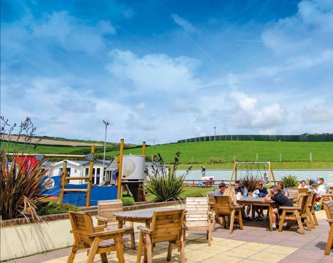 Hakuna Matata Holiday Homes - Newquay Bay Resort Exterior photo